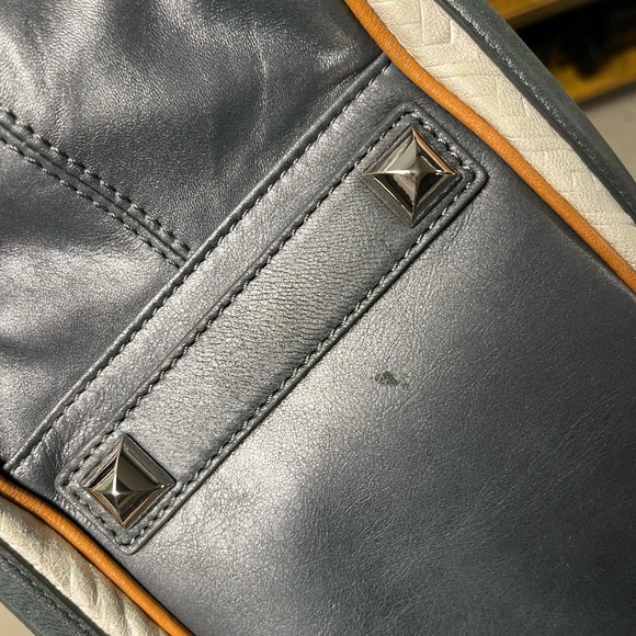 L.A.M.B. Aviano satchel, frosted silver leather, like new condition - Picture 8 of 13